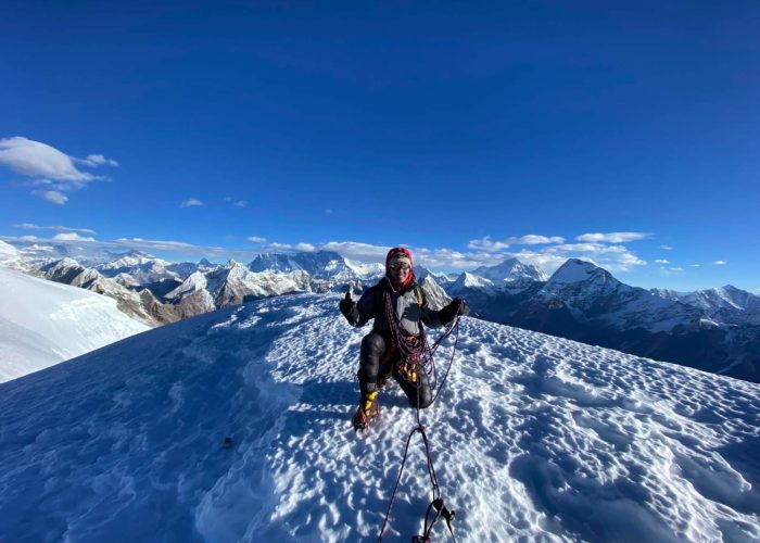 EVEREST CAMP TREKKING (1)