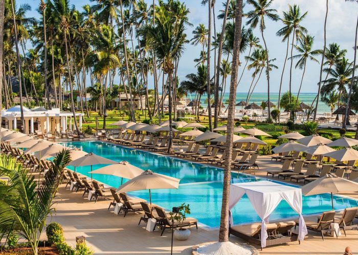 main-pool main-pool
